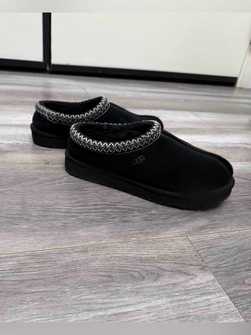 Excellent Condition UGG Tasman II Size 8